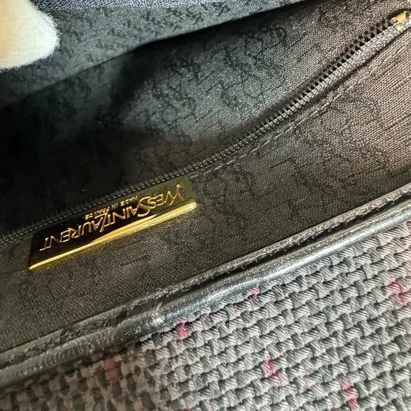 YSL Vintage Crossbody - Picture 10 of 16